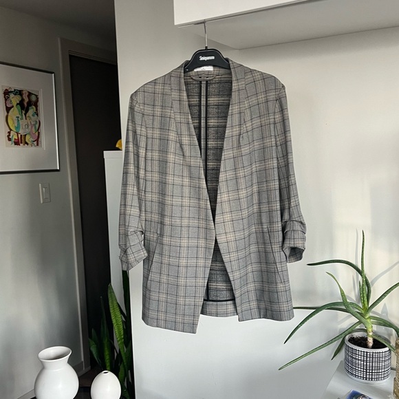 Aritzia Babaton new Power Faded Black Grid Plaid Business Casual Formal Size 2 - Picture 8 of 16